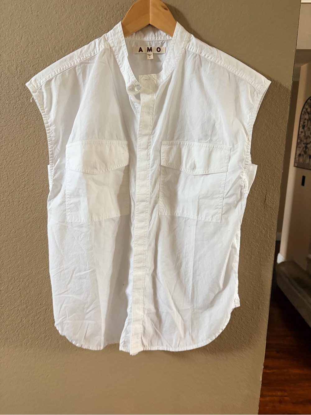 Amo Short Sleeve Boxy Button Down Shirt-s
